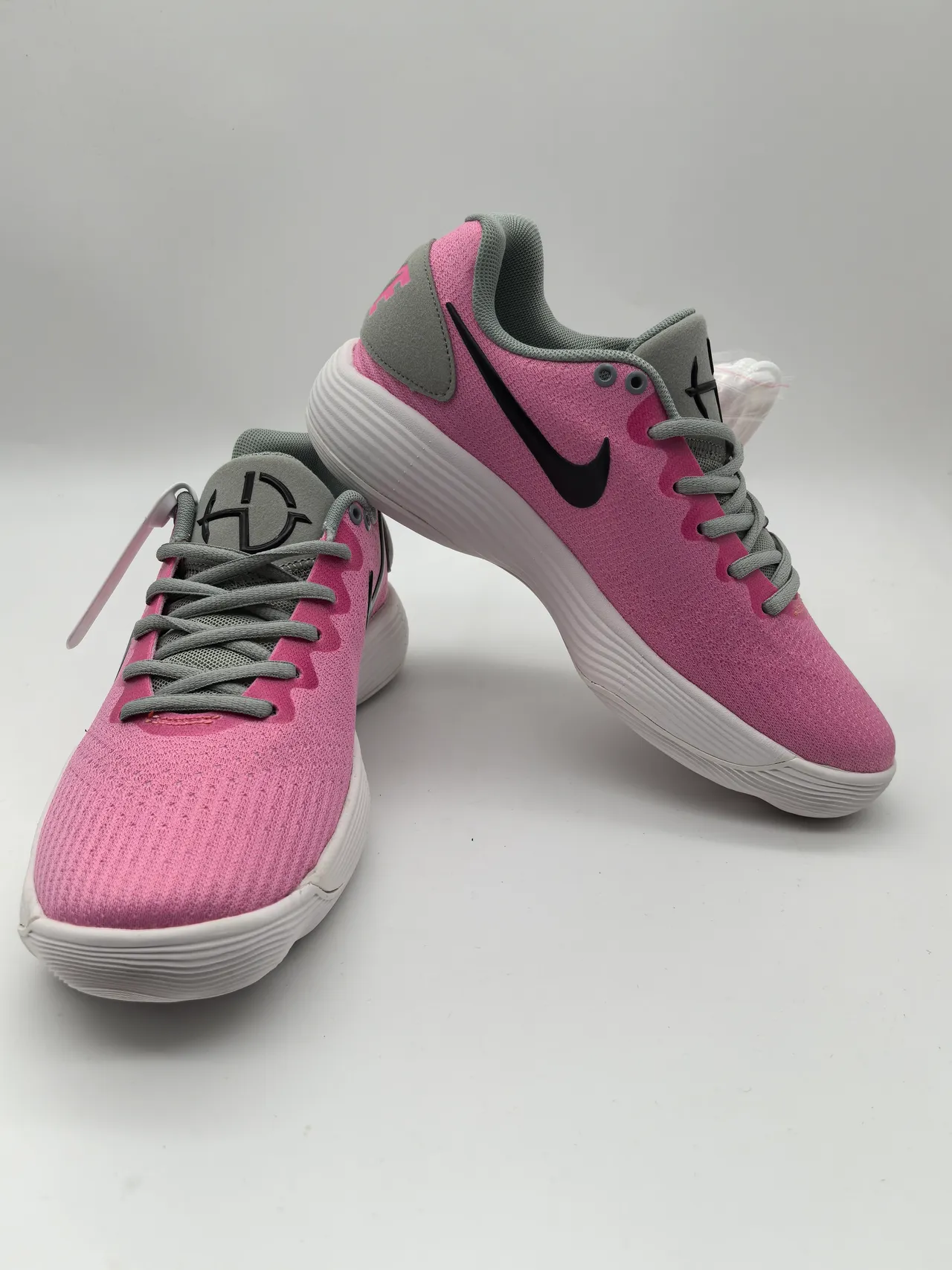 Nike Zoom Hyperfuse Pink Gray Low-Top Silhouette Suede Upper Basketball Shoes 2