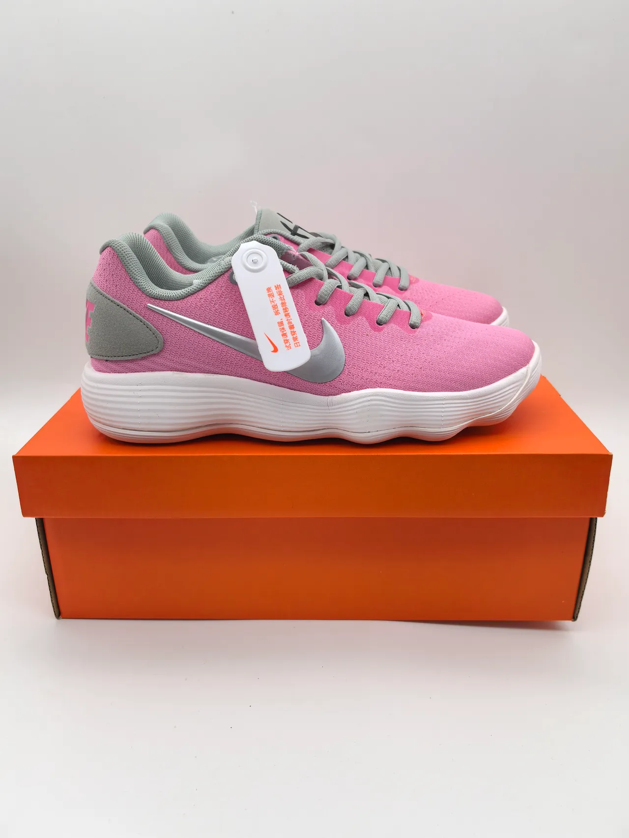 Nike Zoom Hyperfuse Pink Gray Low-Top Silhouette Suede Upper Basketball Shoes 4