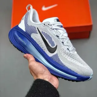 نيكي ZoomX أحذية جري زرقاء رمادية طبقة شبكية مصممة طبقة علوية وسط طبقات متعددة