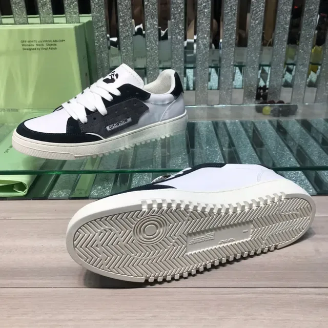 Off-White Black Low-Top Panelled Construction Lifestyle Sneakers 2