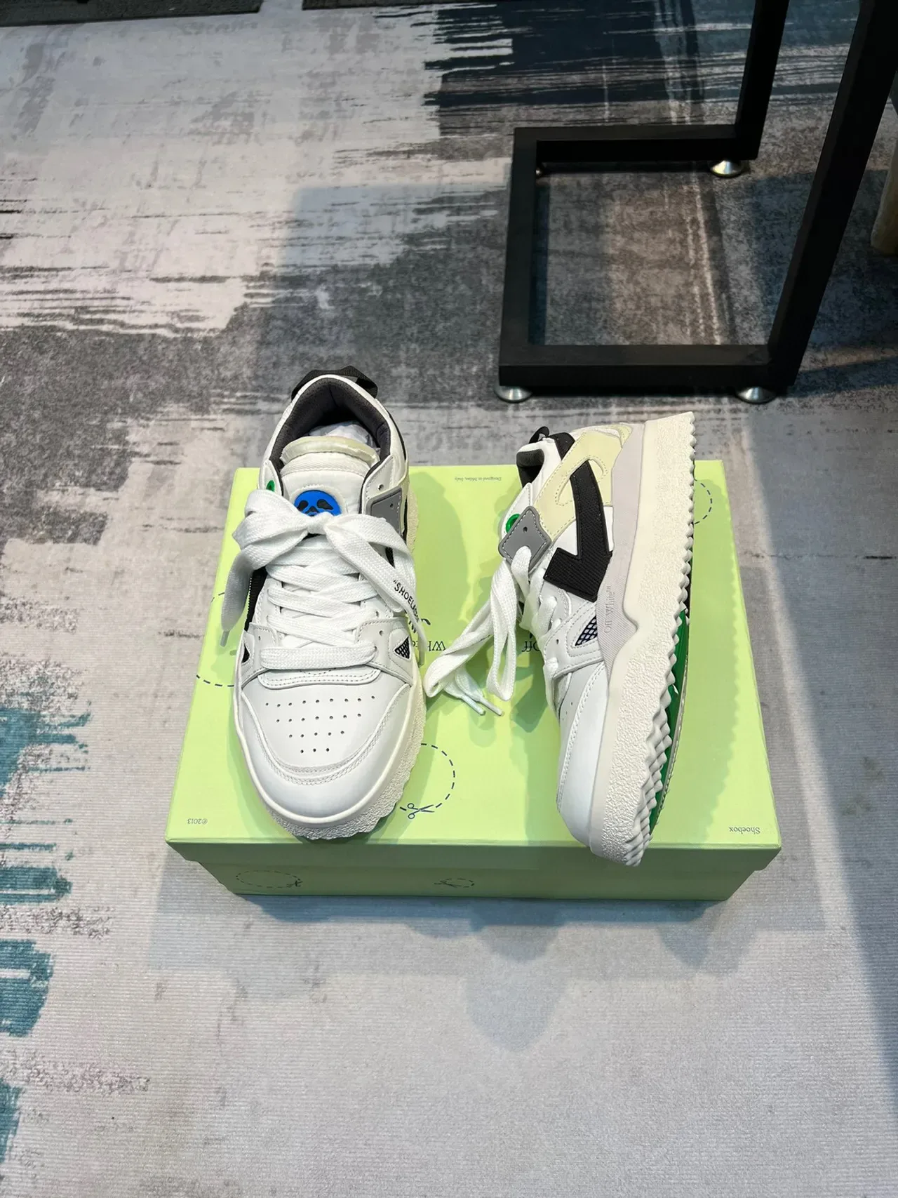 Off-White Black Low-Top Perforated Toe Lifestyle Sneakers 4