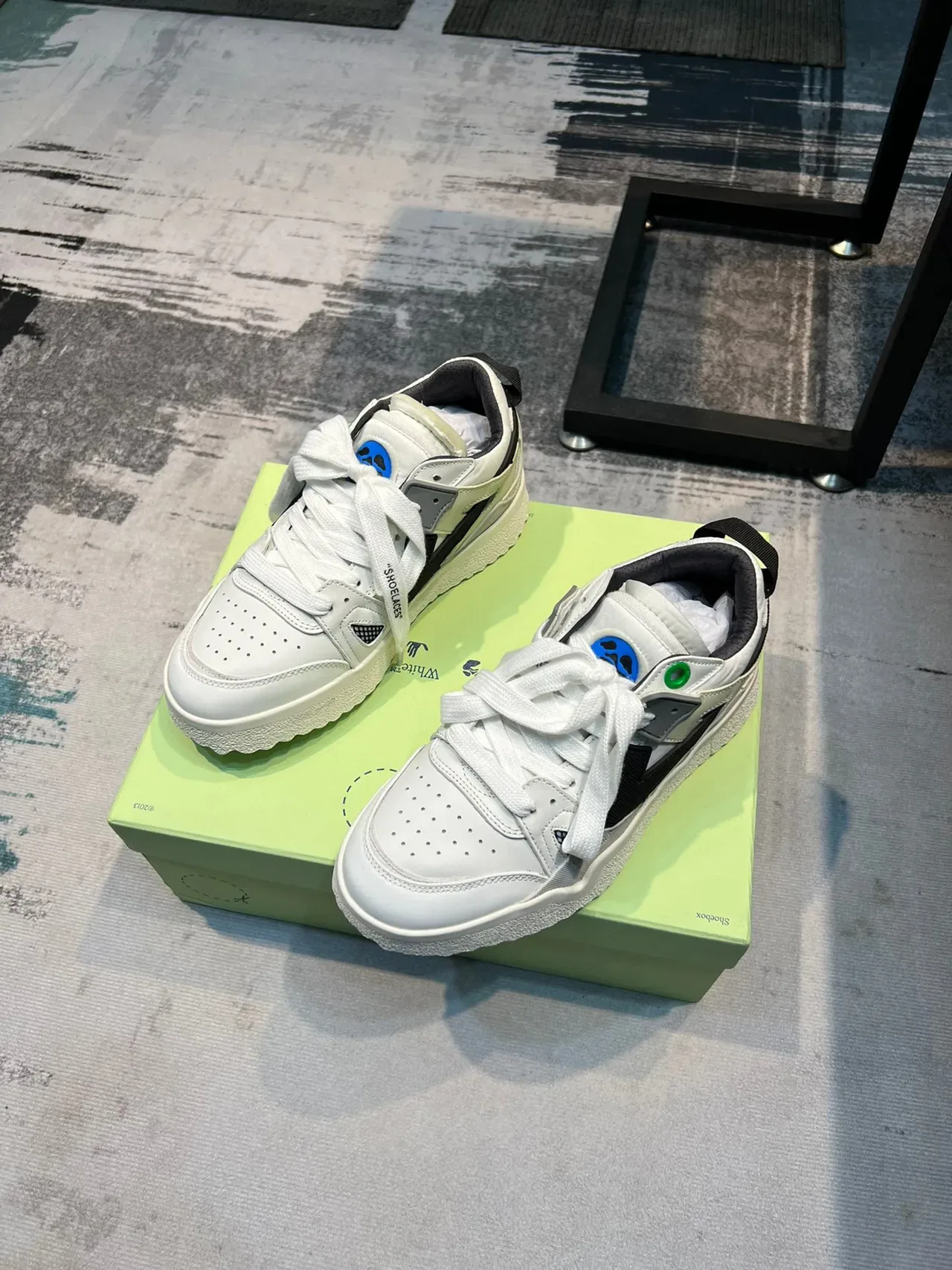 Off-White Black Low-Top Perforated Toe Lifestyle Sneakers 5