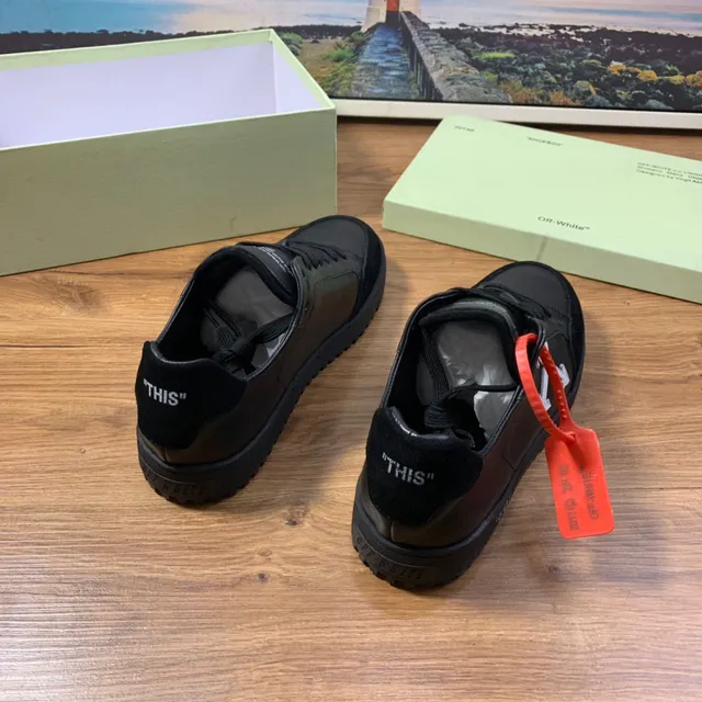 Off-White Diagonal Arrow Sneaker Black White Lifestyle Sneakers 5