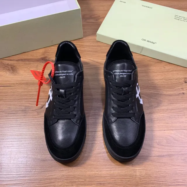 Off-White Diagonal Arrow Sneaker Black White Lifestyle Sneakers 9