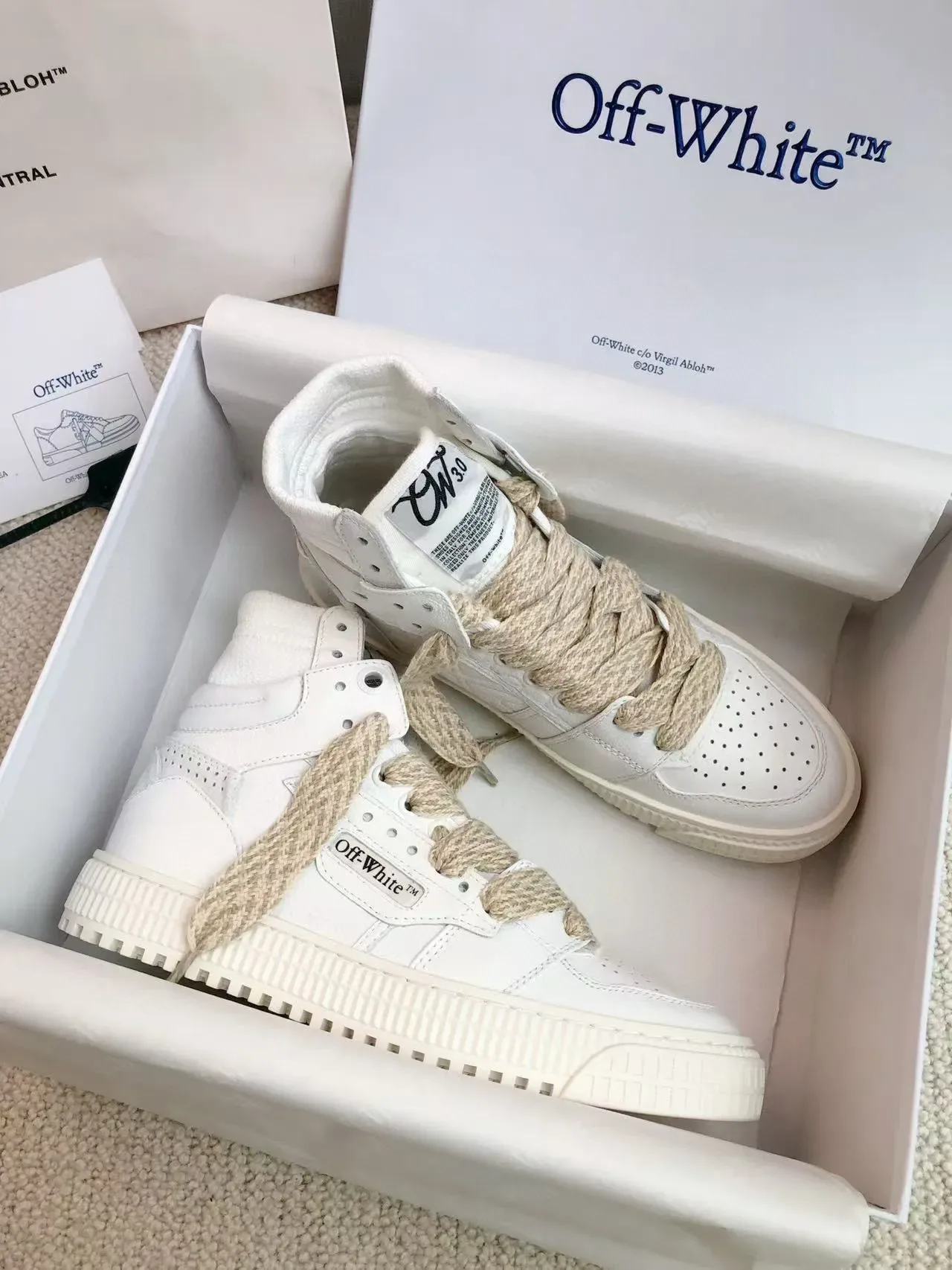 Off-White High-Top Lifestyle Sneaker Beige Leather Lifestyle Sneakers 7