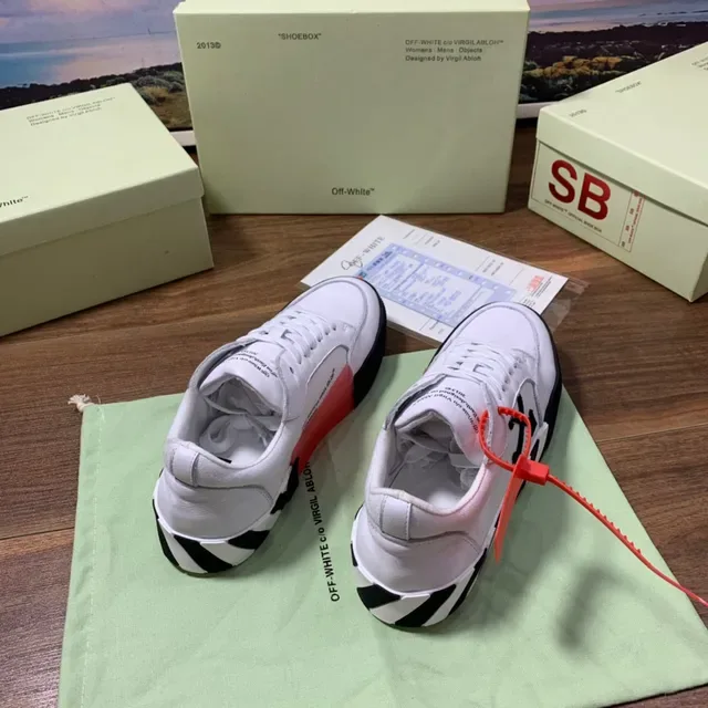 Off-White The Ten কালো লো-টপ প্ল্যাটফর্ম ডায়াগোনাল স্ট্রাইপ মিডসোল লাইফস্টাইল স্নিকার 4