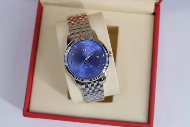 Omega De Ville Esfera Azul Sunburst Reloj Mecánico 7