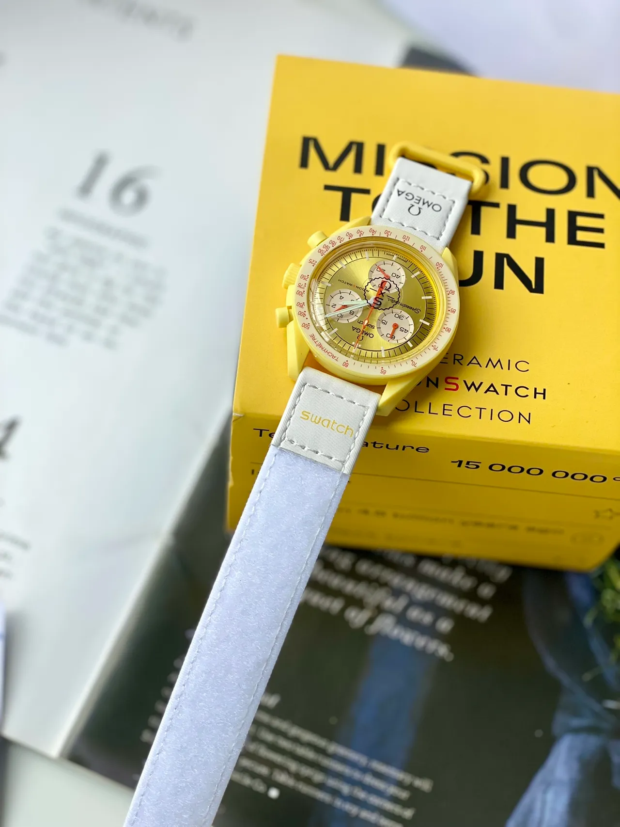 欧米茄 Speedmaster Moonwatch 黄色计时机械腕表 5