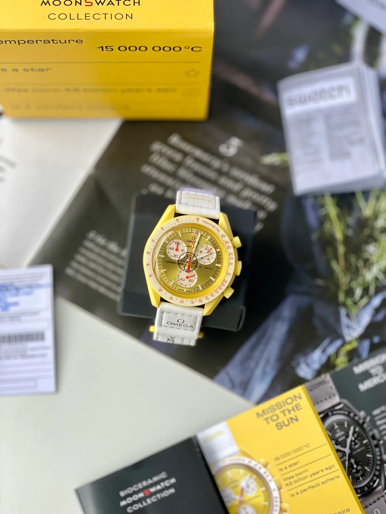欧米茄 Speedmaster Moonwatch 黄色计时机械腕表 7