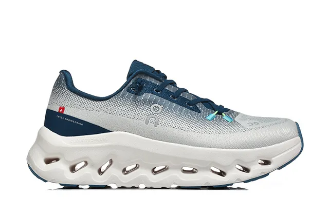 On 灰海军 工程针织鞋面 开放六边形 CloudTec Pods 跑鞋 4