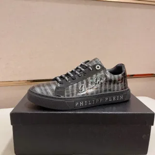 Philipp Plein काले चांदी मगरमच्छ एम्बॉस्ड पेटेंट लेदर मेटेलिक एक्सेंट लाइफस्टाइल स्नीकर
