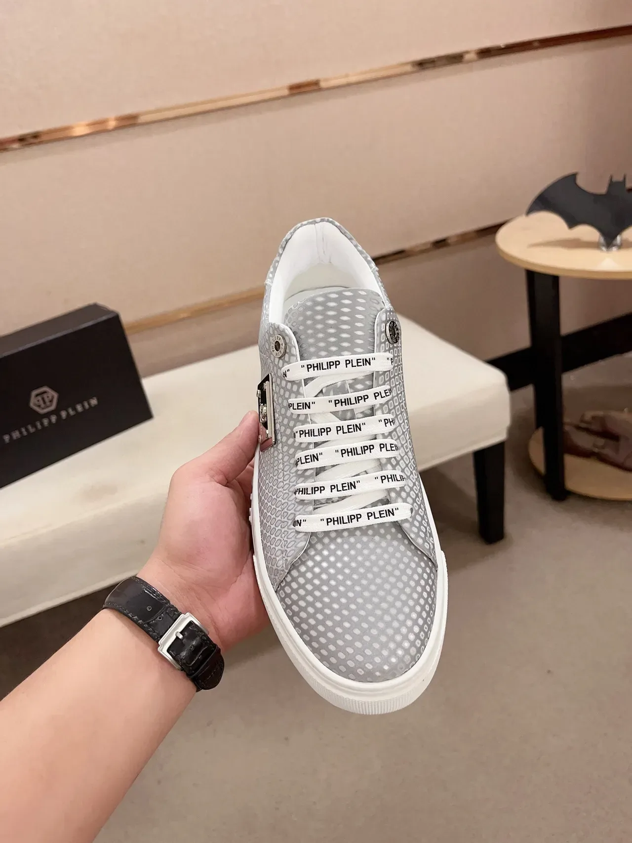 Philipp Plein পারফোরেটেড সিলভার-গ্রে লাইফস্টাইল স্নিকার্স 2