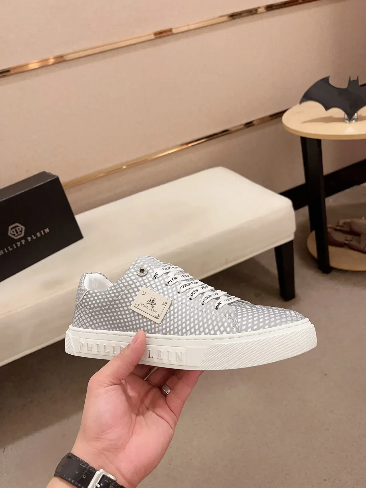 Philipp Plein পারফোরেটেড সিলভার-গ্রে লাইফস্টাইল স্নিকার্স 4