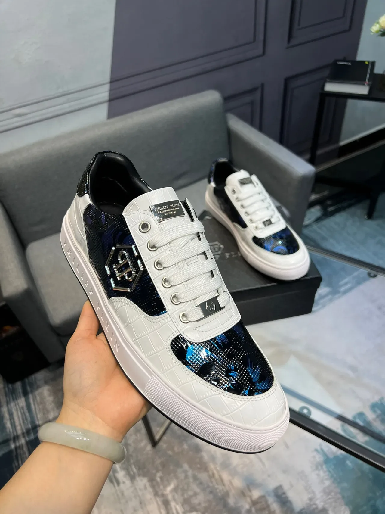 Philipp Plein Logo Bouclier Blanc et Bleu Irisé Noir Sneakers Lifestyle 5