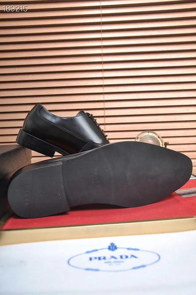 Prada ক্যাপ-টো ফুল ব্রোগ কালো অক্সফোর্ড জুতো 2