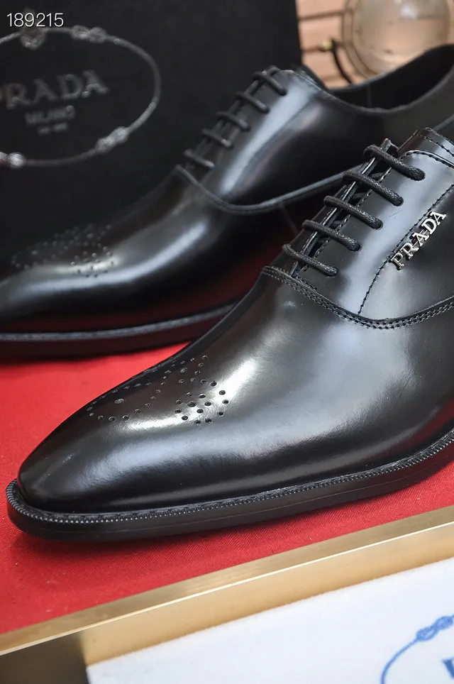 Prada ক্যাপ-টো ফুল ব্রোগ কালো অক্সফোর্ড জুতো 4