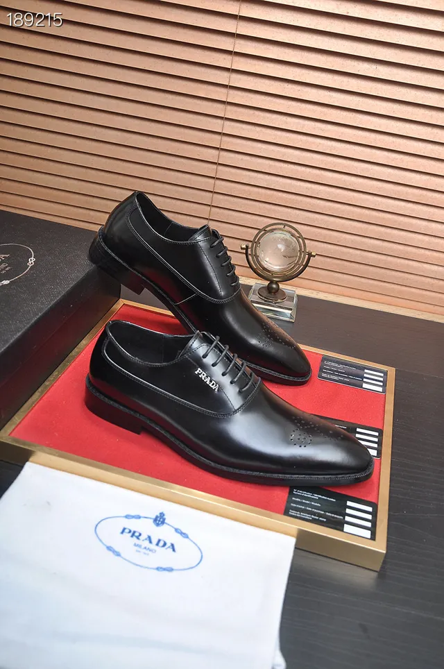 Prada ক্যাপ-টো ফুল ব্রোগ কালো অক্সফোর্ড জুতো 5