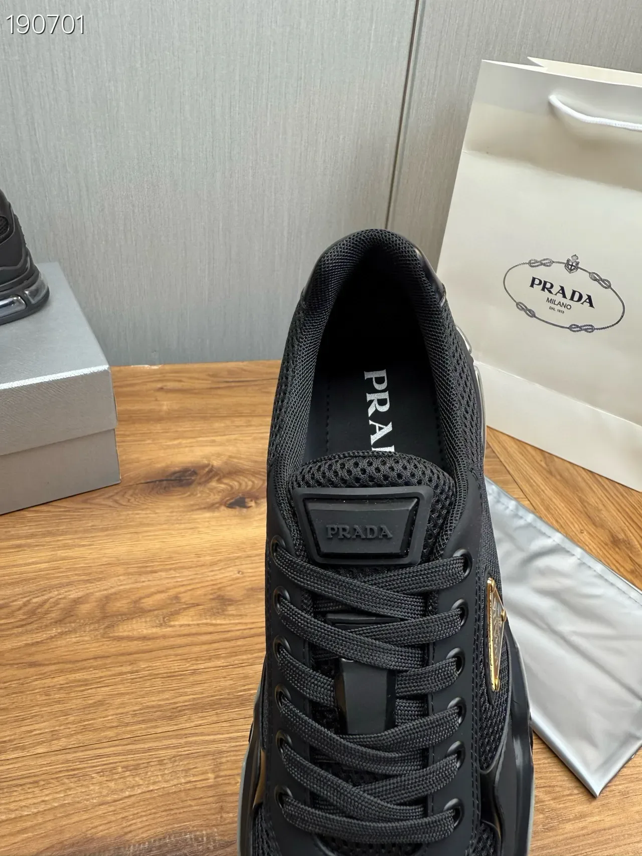 Prada Cloudbust أحذية رياضية أسود شبكة وسينثيتيك نمط حياة 4