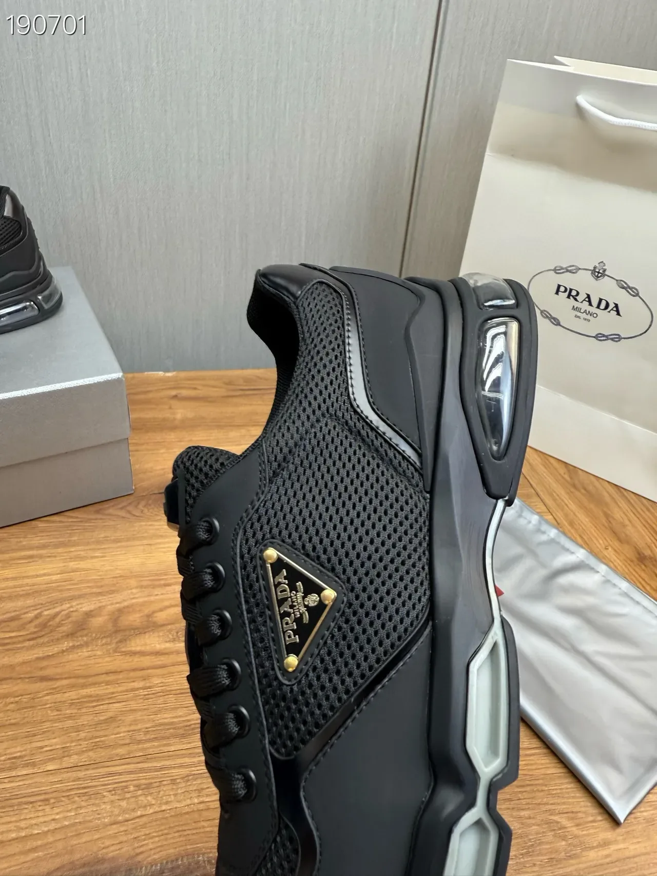 Prada Cloudbust أحذية رياضية أسود شبكة وسينثيتيك نمط حياة 5