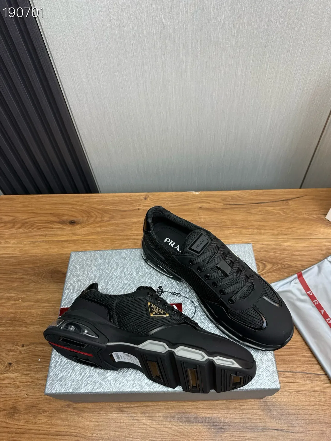 Prada Cloudbust أحذية رياضية أسود شبكة وسينثيتيك نمط حياة 6
