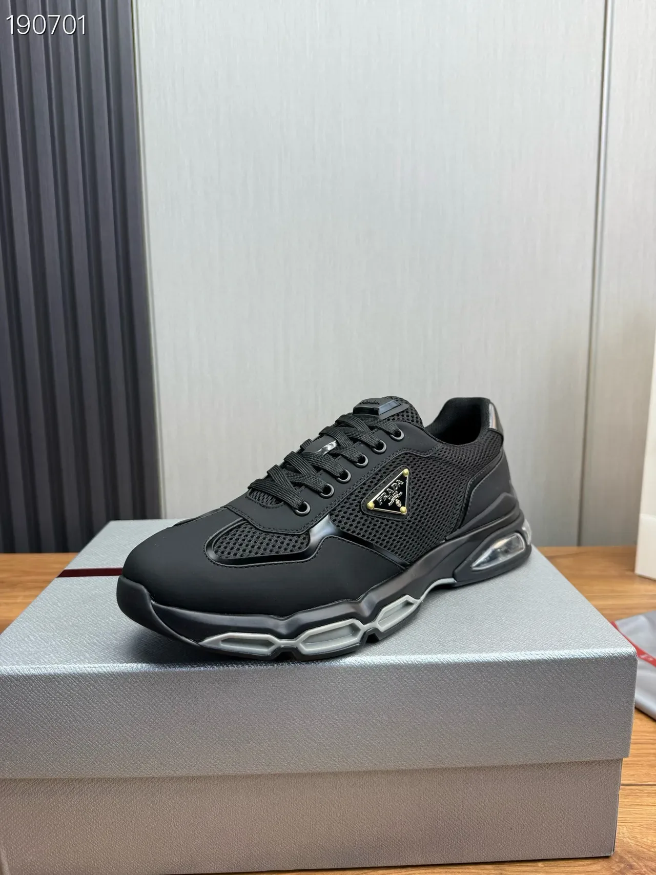 Prada Cloudbust أحذية رياضية أسود شبكة وسينثيتيك نمط حياة 8