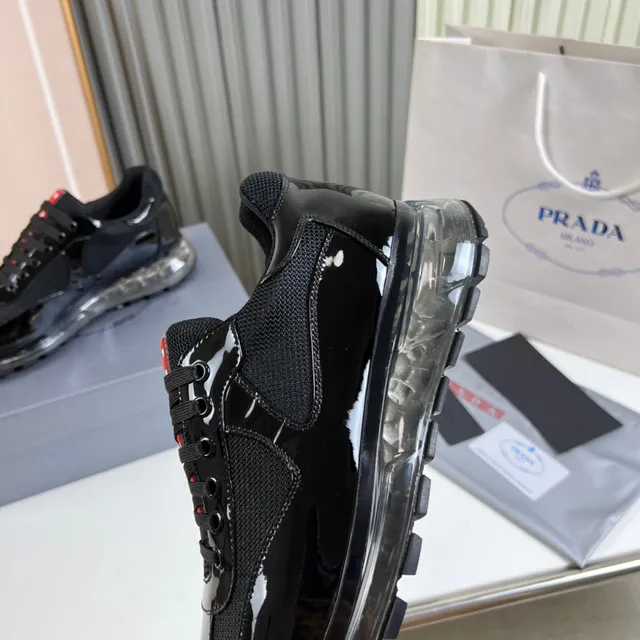 Prada Cloudbust Sneakers Lifestyle Noir en Cuir Patenté et Maille 2