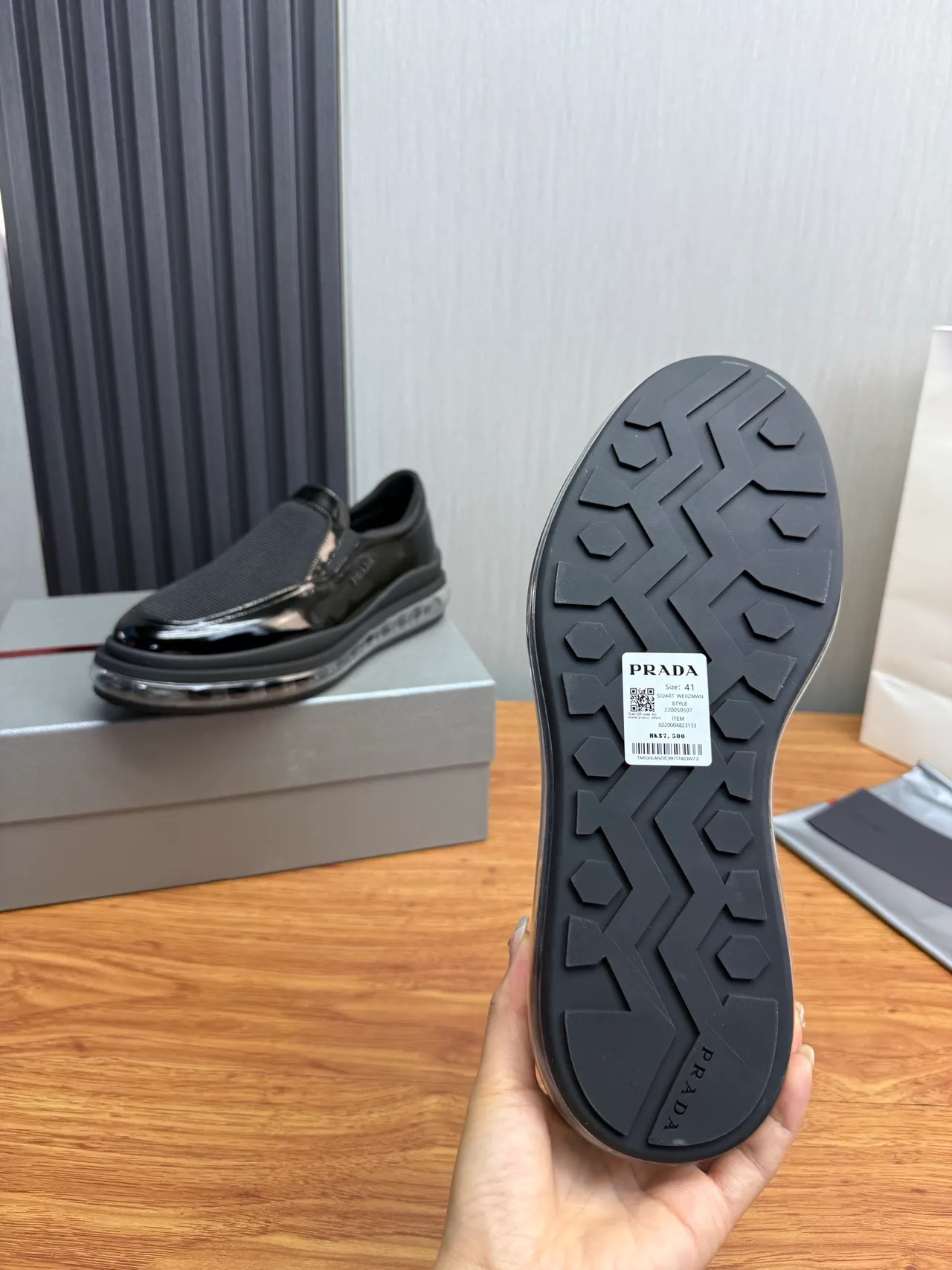Prada Cloudbust কালো পেটেন্ট এবং মেশ লোফার্স 10