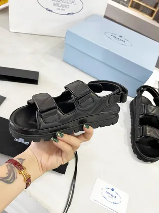 Prada Cloudbust صندل أسود حزامات مطوية قاعدة لوغ كثيفة كاجوال 9