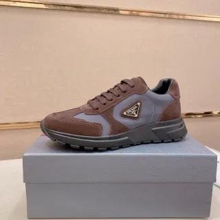 Prada Cloudbust भूरा और ग्रे लाइफस्टाइल स्नीकर्स