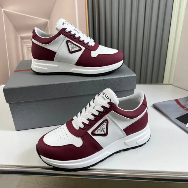 Prada Cloudbust Bordeaux et Blanc Sneakers Lifestyle 7