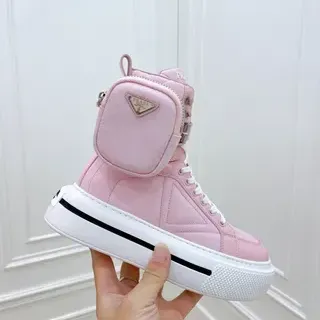 Prada Cloudbust Pink White हाई-टॉप प्लेटफॉर्म सोल लाइफस्टाइल स्नीकर