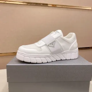 Prada Cloudbust White स्लिप-ऑन लाइफस्टाइल स्नीकर