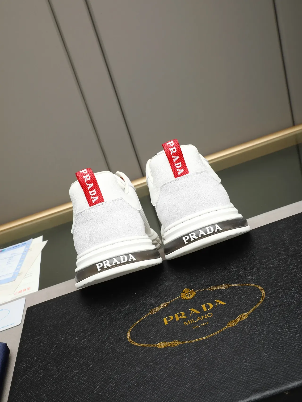 Prada Cloudbust حذاء رياضي أبيض نسيج-سويدي للأسلوب الحياتي 3