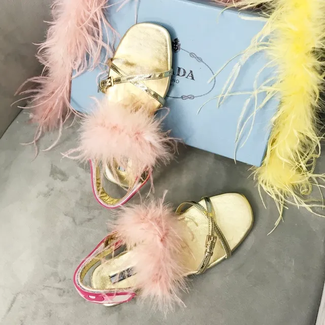 Prada पंख सैंडल्स सोने का गुलाबी धातु केजुअल सैंडल्स 2