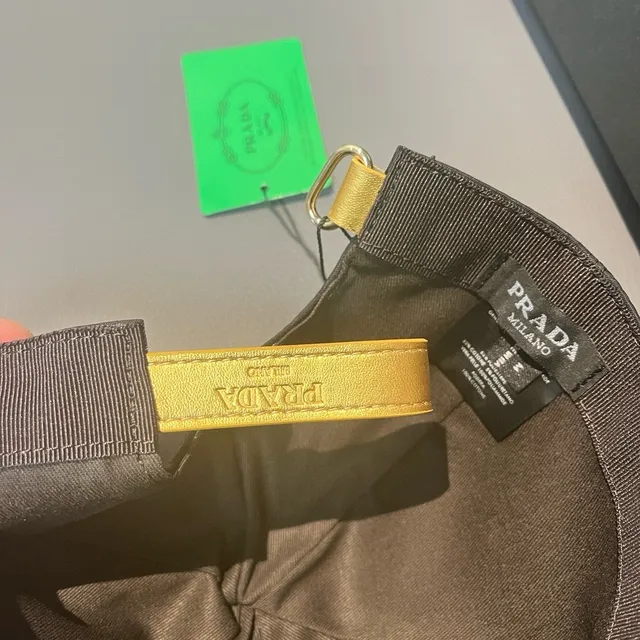 Prada Milano 海军蓝 金 缎面 尼龙 刺绣 棒球帽 9