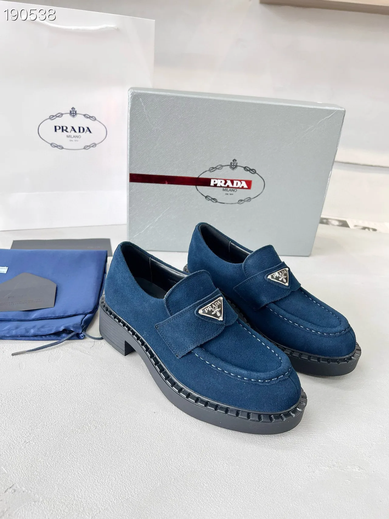 Prada Mocasín Ante Negro Marino Correa Superior Acolchada 7