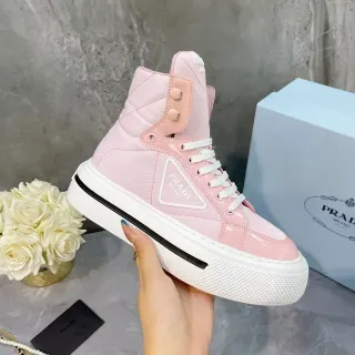 Prada गुलाबी सफेद हाई-टॉप प्लेटफॉर्म सोल लाइफस्टाइल स्नीकर