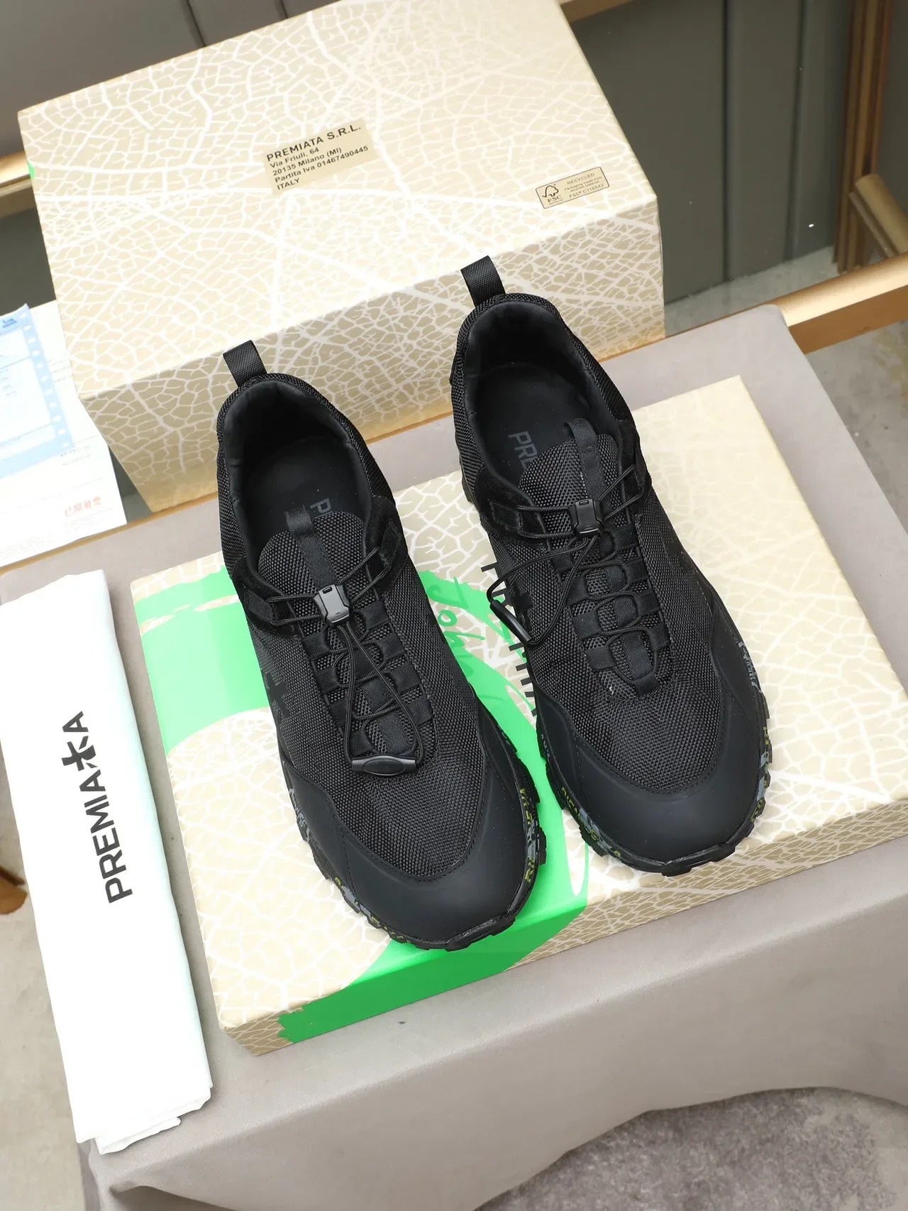 Premiata 黑色黄色鞋底 混合系带和带扣 厚底运动鞋 2