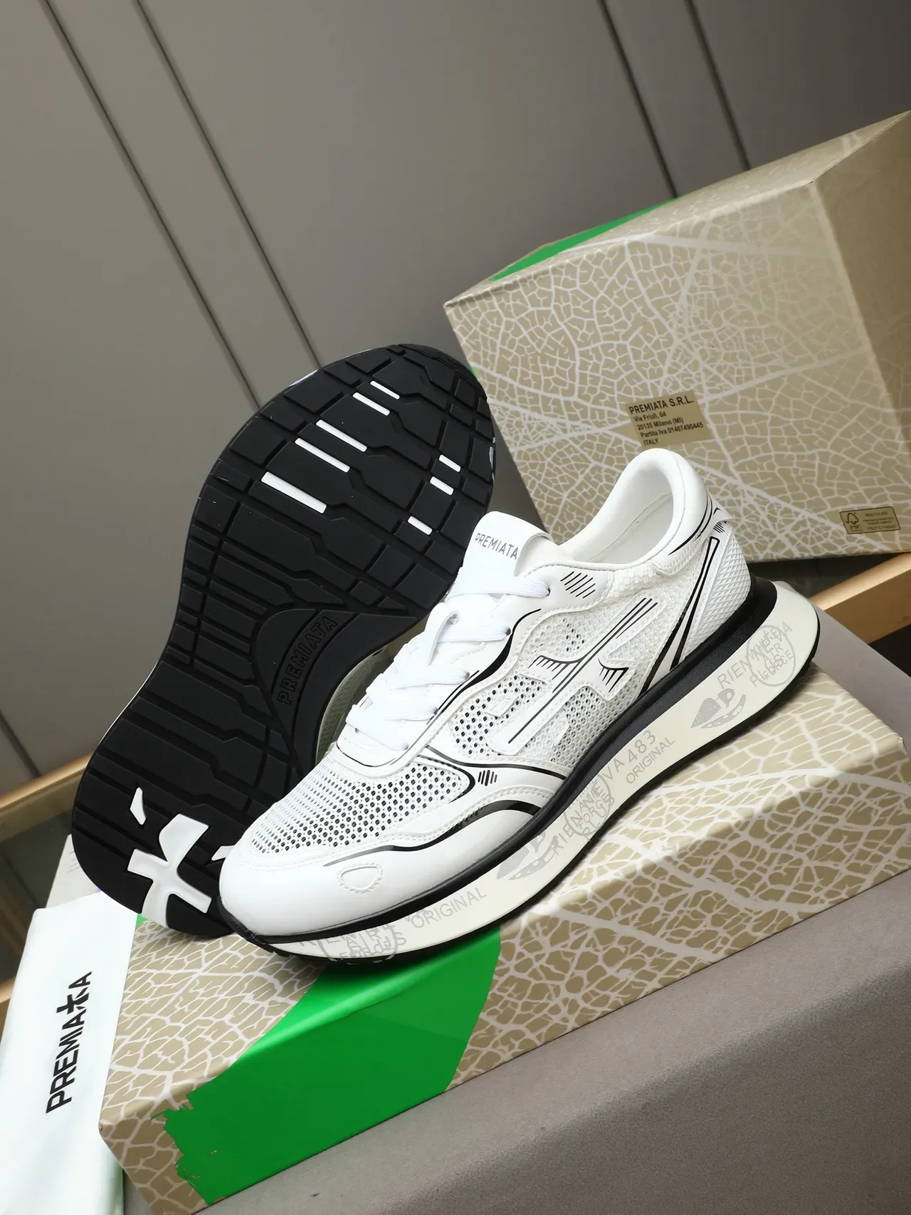 Premiata 白黑网面叠加生活款运动鞋 4