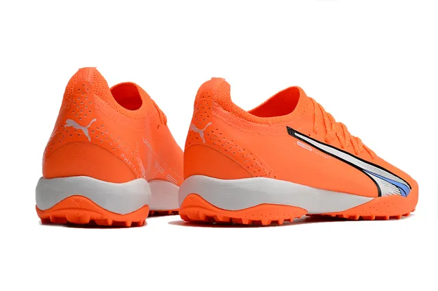 Puma কমলা রূপালী Sock-Fit Knit Upper Low-Profile Studs Turf সকার জুতা 15