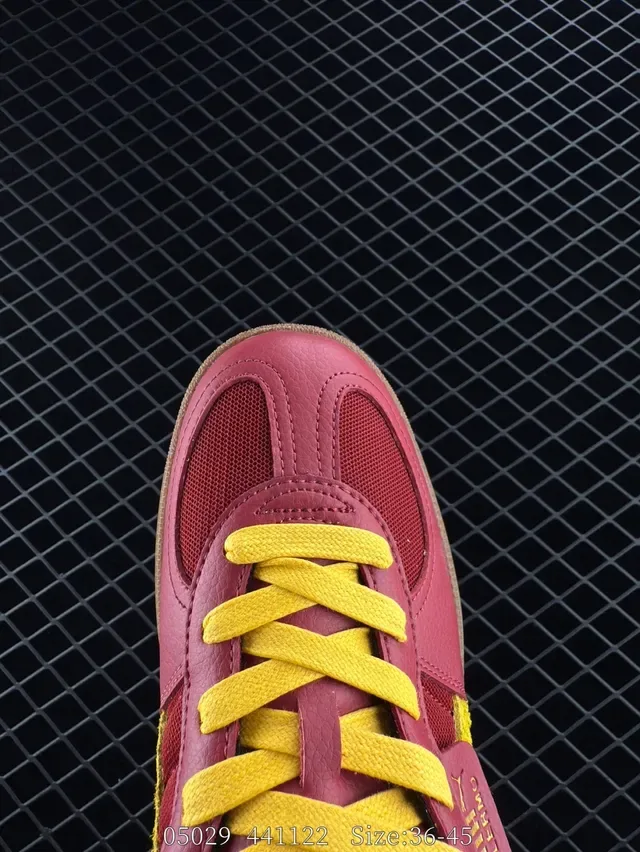 Puma Roma Rojo Amarillo Low-Top Suede-y-Cuero Panelado Lifestyle Sneakers 3