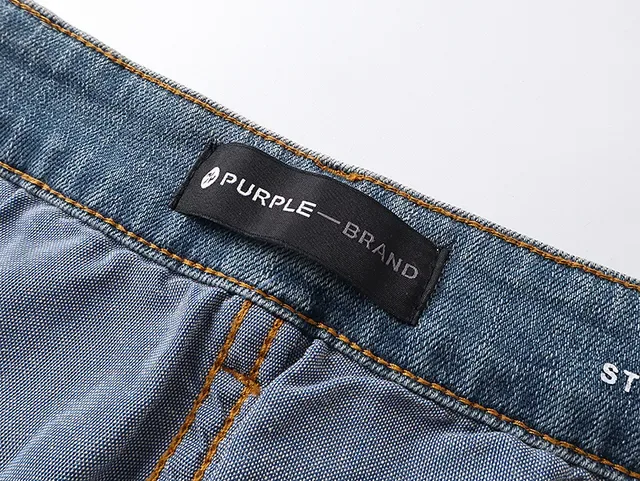 بناطيل جينز Purple Brand غسل خفيف رذاذ الطلاء الممزق ضيق 11