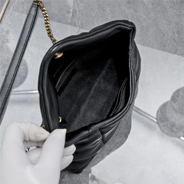 Saint Laurent Loulou sac à chaîne beige doré matelassé couture diamant flap enveloppe 22