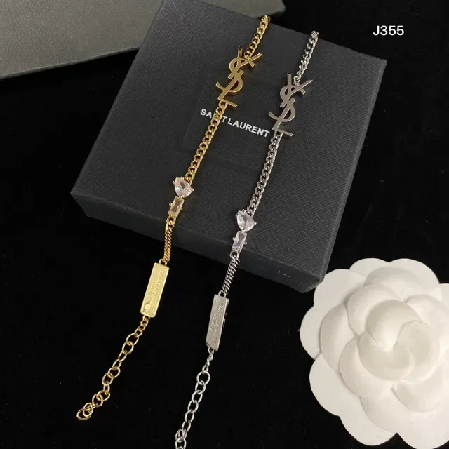 Saint Laurent Monogram Cadena Pulsera Plata y Oro Charm 4