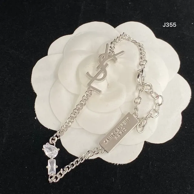 Saint Laurent Monogram Cadena Pulsera Plata y Oro Charm 5