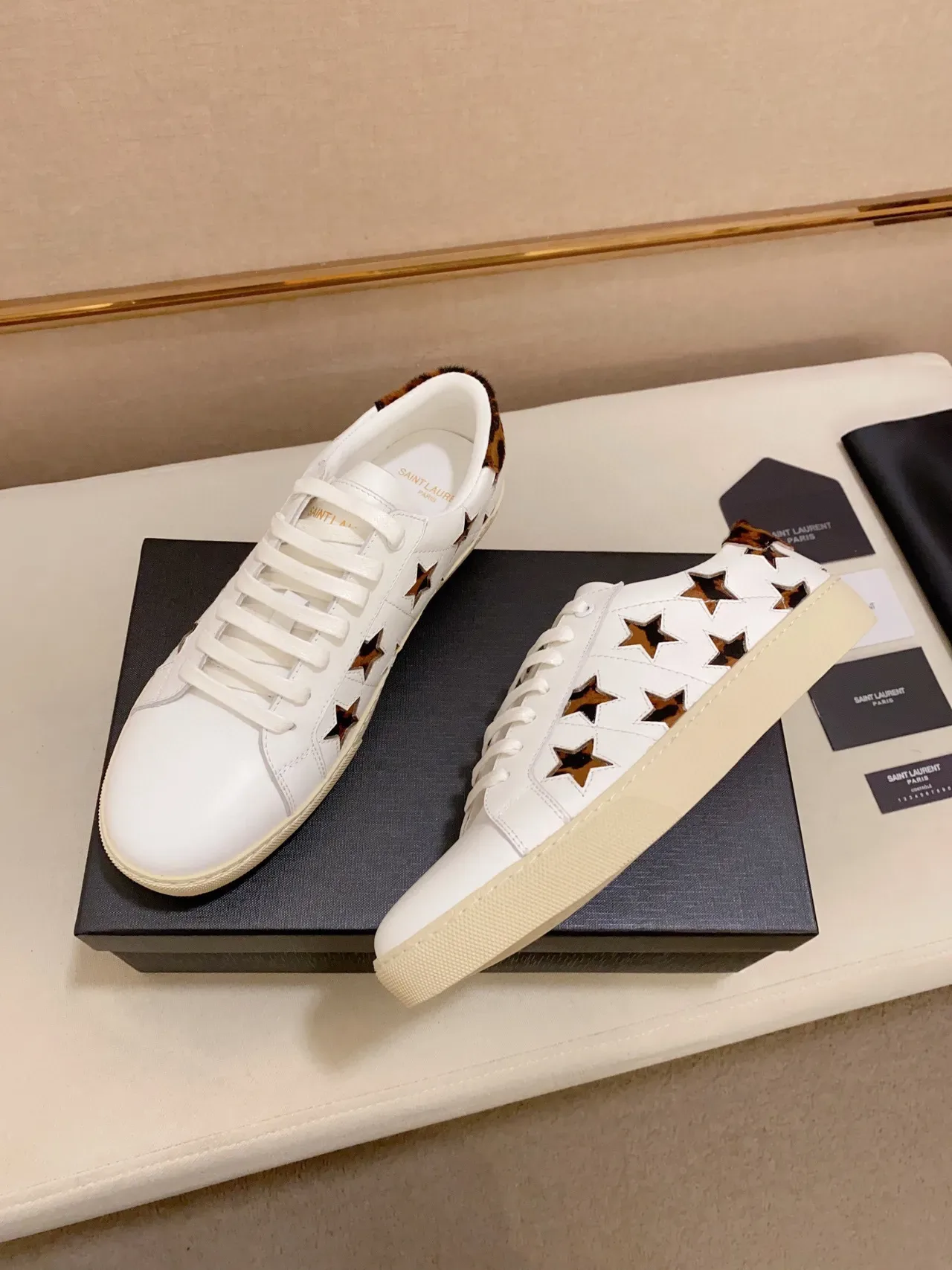 Saint Laurent 白棕色 皮革 星形切口 生活方式运动鞋 5