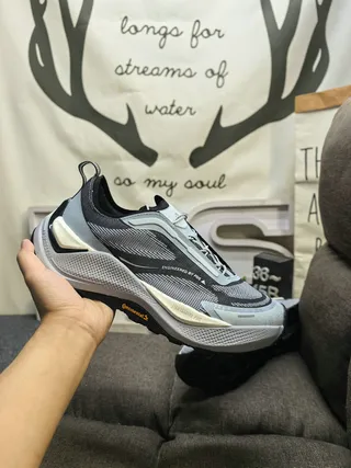 Salomon Cinza Preto Upper de Malha e Sintético Sculpted Dual-Density Midsole Tênis de Corrida 5