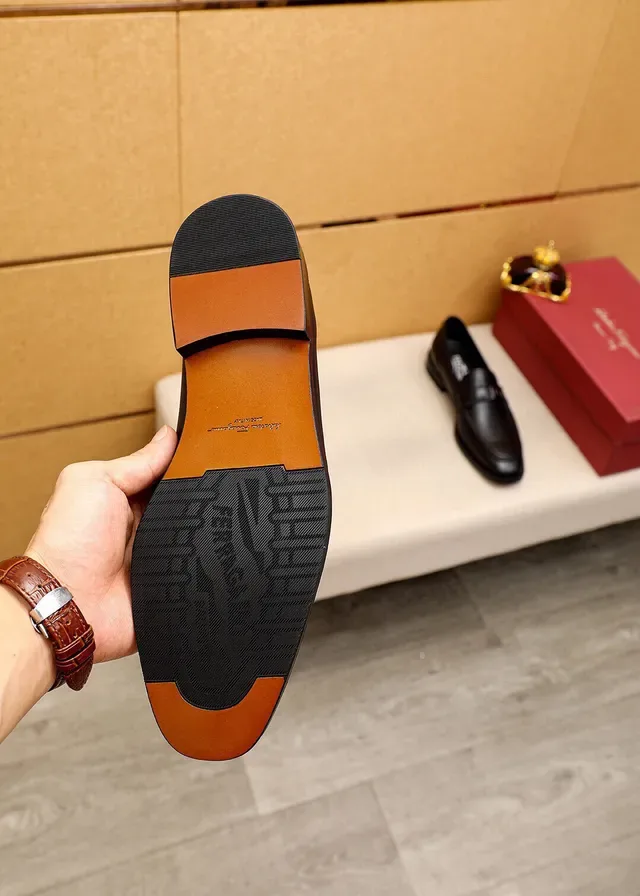 Salvatore Ferragamo Gancini Mocassins en Cuir Noir 3