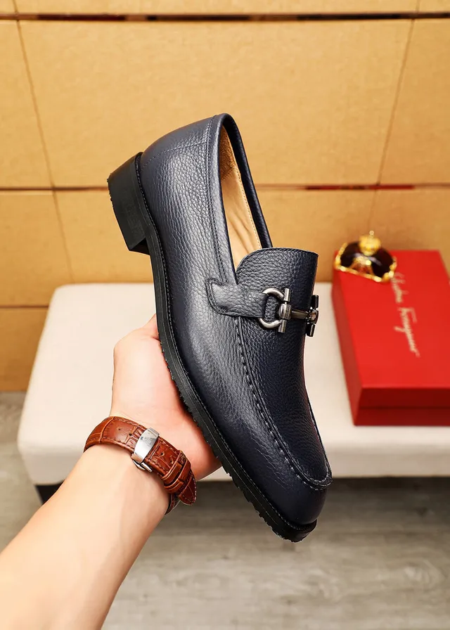 Salvatore Ferragamo Gancini لؤفر بحري جلد مقعر سهل الارتداء لؤفر 5