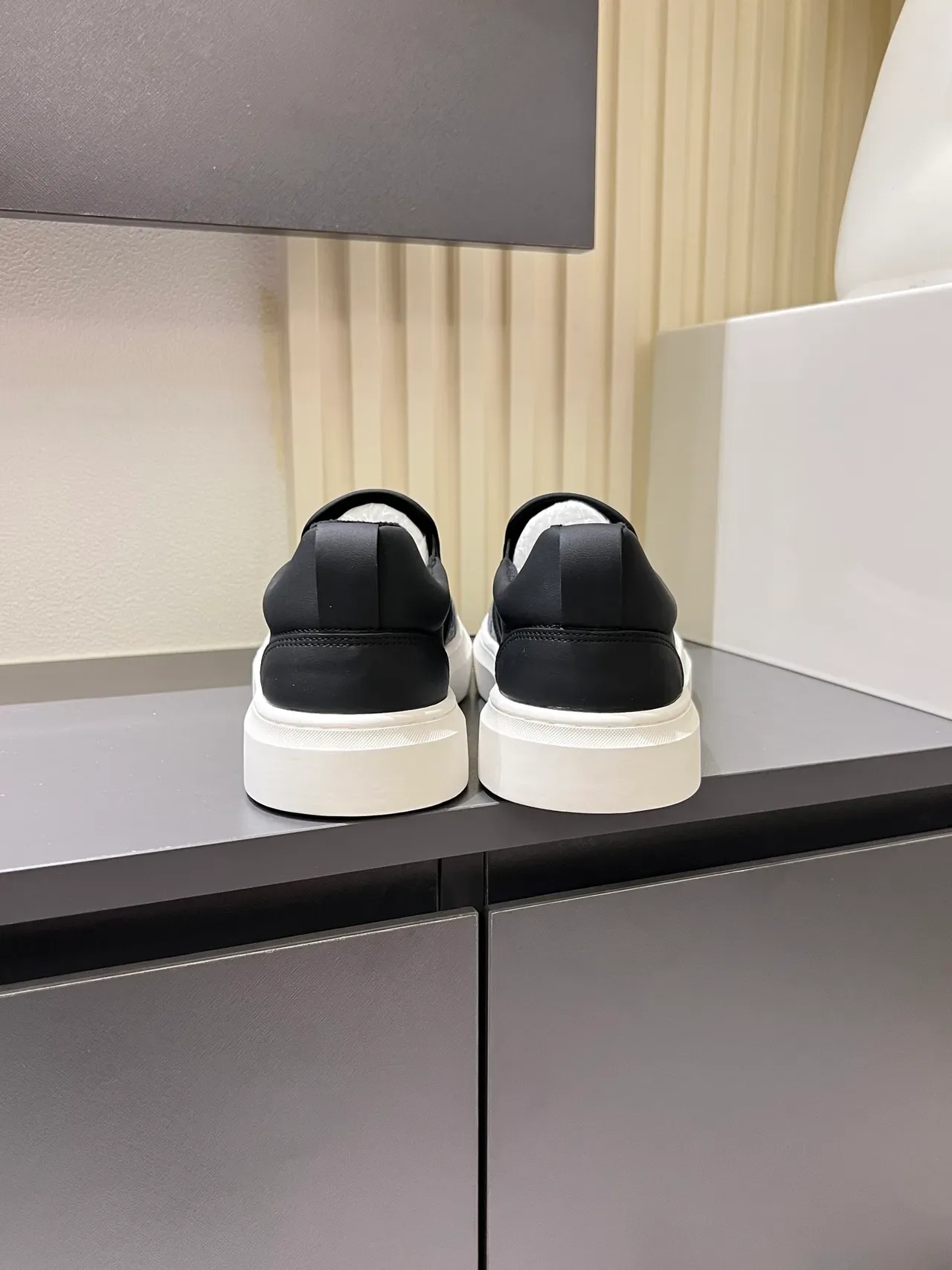 Supreme Tênis Lifestyle Cinza Preto Branco Monogram Knit Slip-On 2
